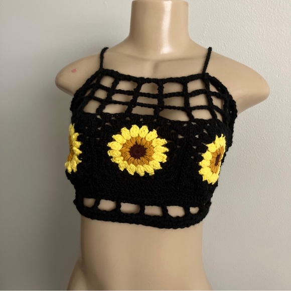 Summer Crochet Tank Crop Top Sunflower Granny Squares M Black Sexy Bralette NEW - Picture 6 of 7